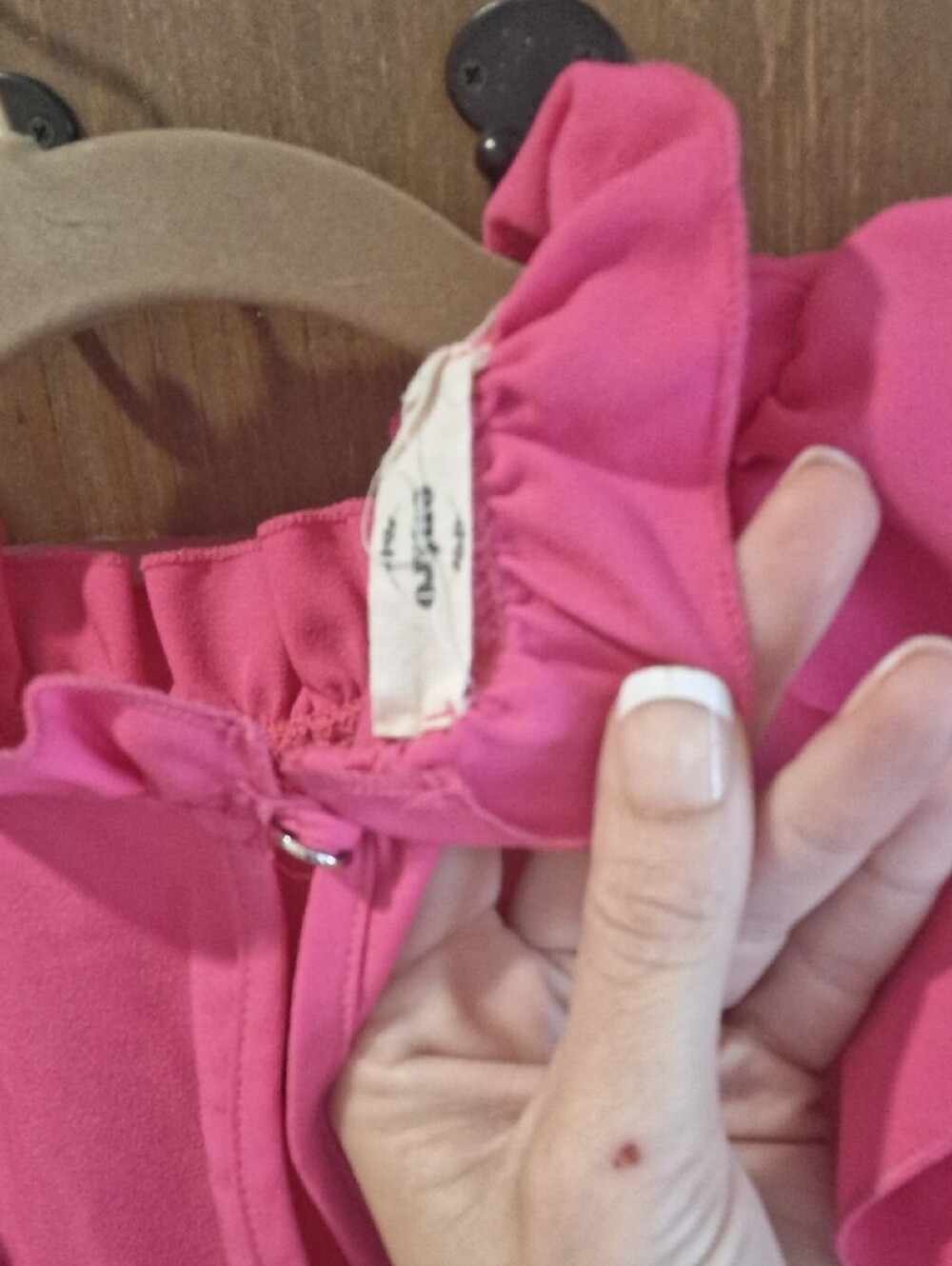 Pink Ruffle Sleeve - Entro - Picture 5 of 5